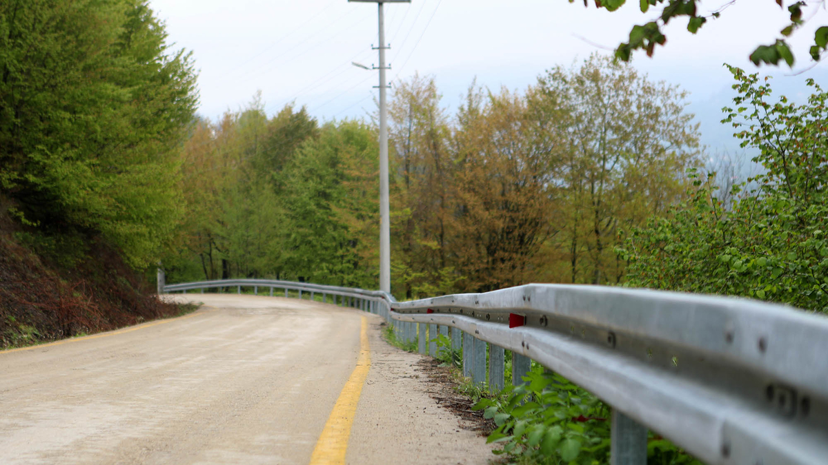 Sakarya'da motorcu dostu bariyerler