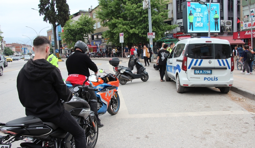 sakarya-da-motosikletlere-siki-takip-kural-tanimayanlara-ceza-yagdimgz3bu92n0