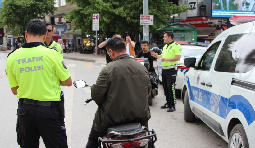 sakarya-da-motosikletlere-siki-takip-kural-tanimayanlara-ceza-yagdimgz3bu92n0