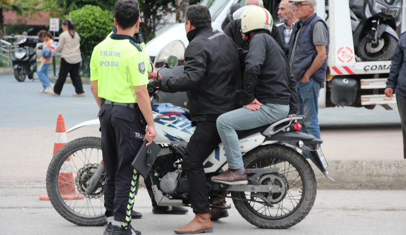 sakarya-da-motosikletlere-siki-takip-kural-tanimayanlara-ceza-yagdimgz3bu92n0