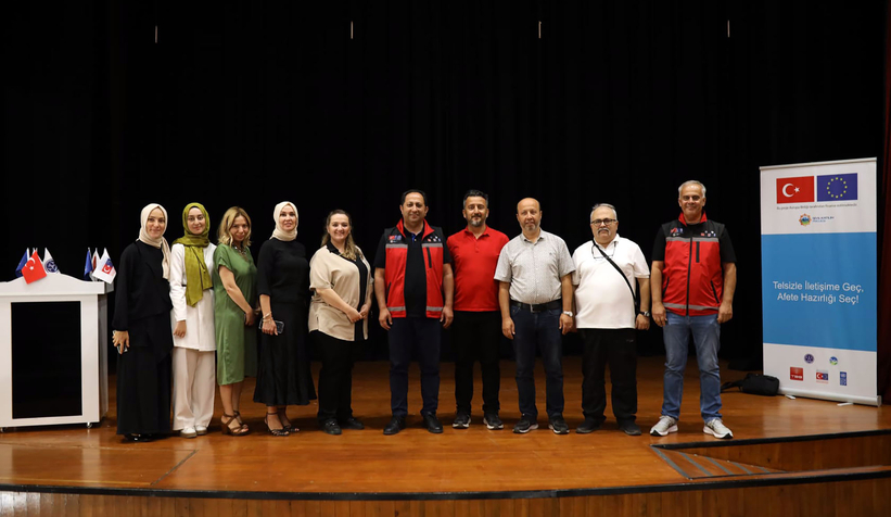Sakarya'da muhtarlara telsiz eğitimi