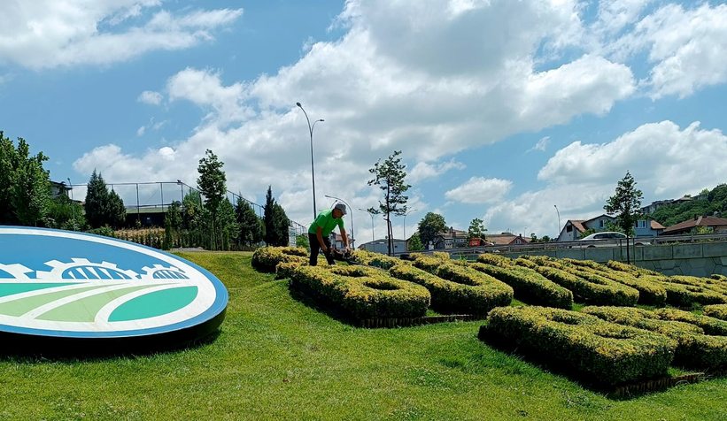 sakarya-da-peyzaj-calismalari-kente-guzellik-katiyorafbidxnwne