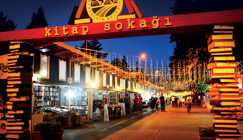 sakarya-da-ramazan-sokagi-kapilarini-aciyortwnudvppow