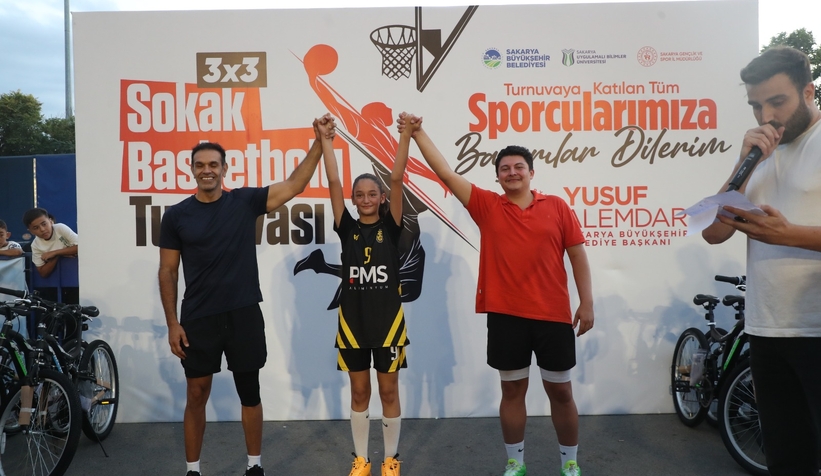sakarya-da-sokakta-basketbol-soleniwkm0tnrxz3