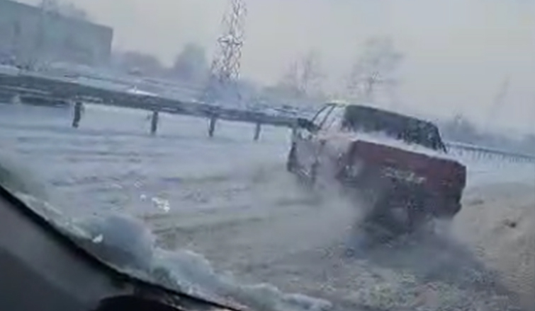 sakarya-da-suruculerin-karla-imtihaninkf3mutxmk