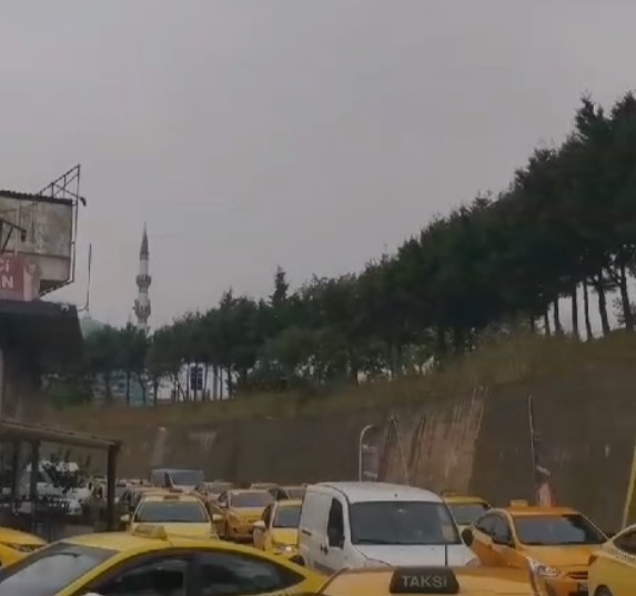 sakarya-da-taksimetre-guncelleme-kuyruguq0fvnvhlbe