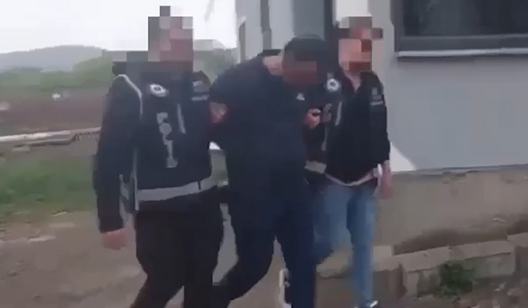 sakarya-da-tefecilik-ve-dolandiricilik-operasyonuqm9lv2zjuf