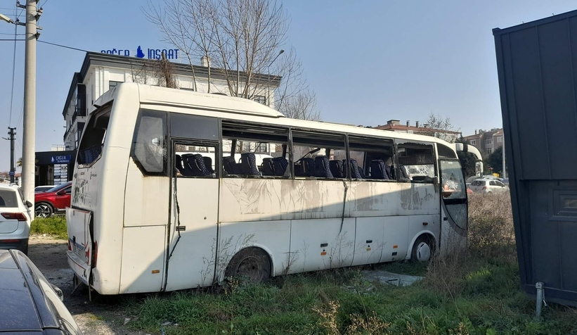 sakarya-da-terk-edilen-hurda-araclar-toplaniyorbgmzslr6mm