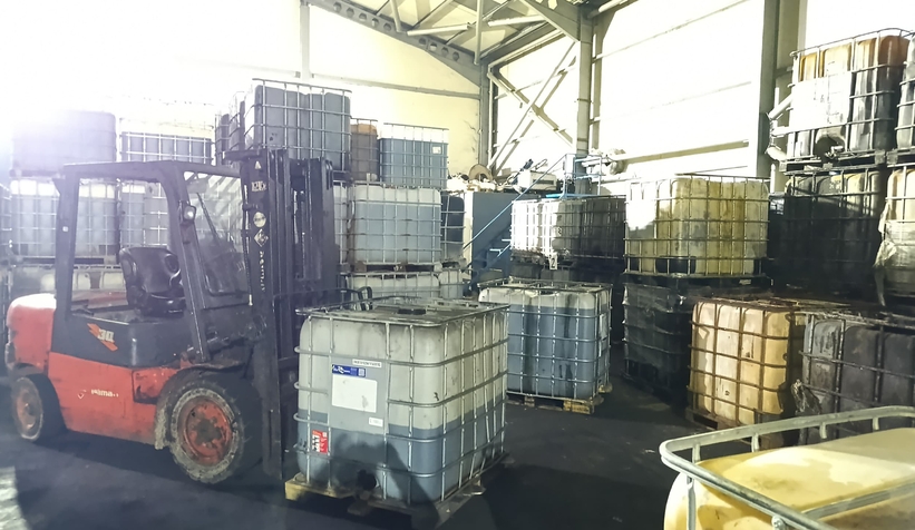 sakarya-da-tirda-370-bin-litre-kacak-akaryakit-ele-gecirildialjtvkwydi