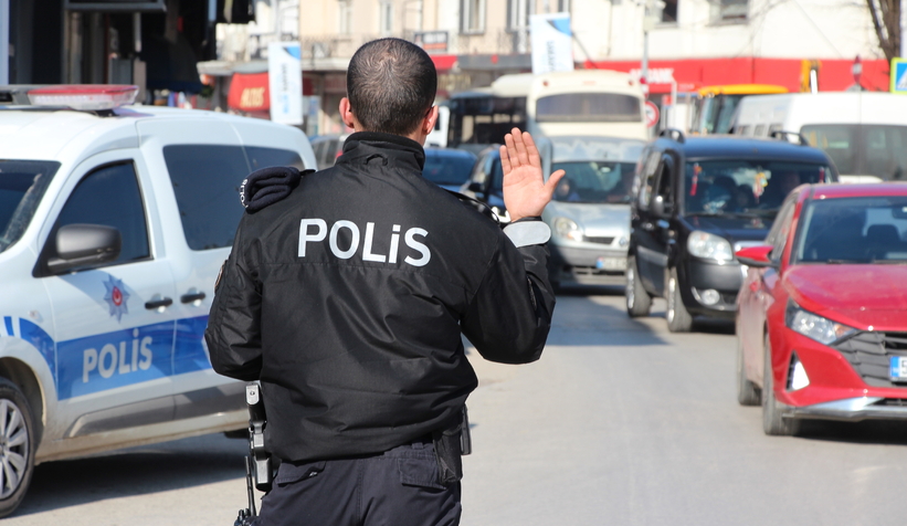 sakarya-da-trafik-denetimleri-milyonlarca-liralik-ceza-yagdiuwzacdjbqt