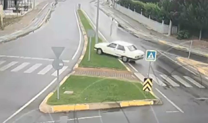 Sakarya'da trafik kazaları KGYS kameralarında