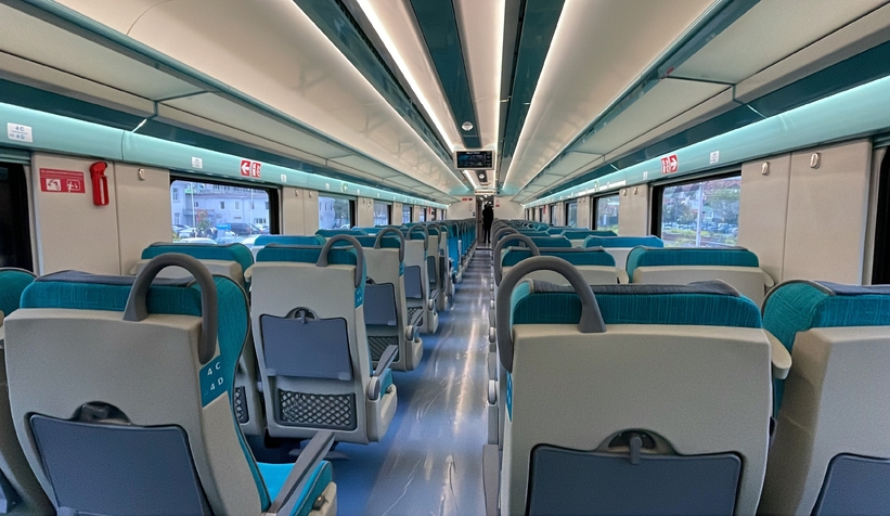 sakarya-da-uretilen-milli-elektrikli-tren-tcdd-ye-teslim-edildisjdiowjnyk