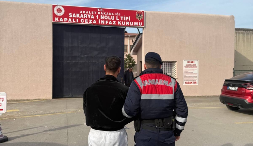 sakarya-da-uyusturucu-operasyonu-3-tutuklamabxmxyjridk