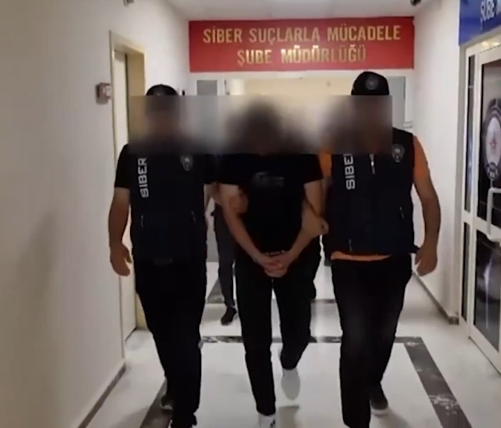 sakarya-dahil-46-ilde-siber-operasyonslnhvud5wj