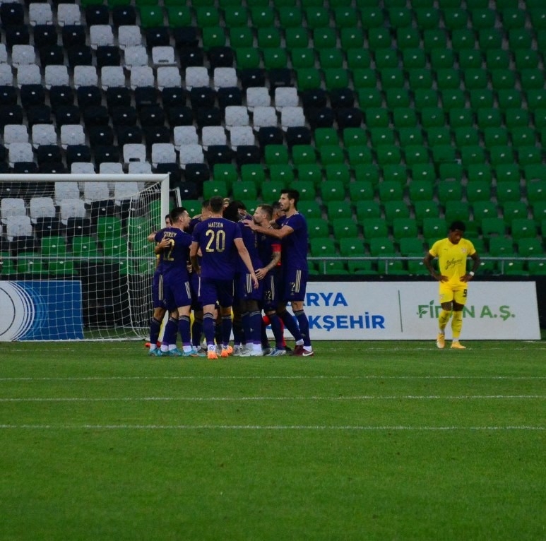 Sakarya'daki Şampiyonlar Ligi maçında Maribor tur atladı