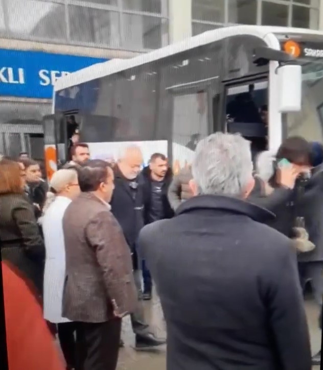 sakarya-dan-160-doktor-ve-saglikci-deprem-bolgesine-gidiyorc3pomit4rm