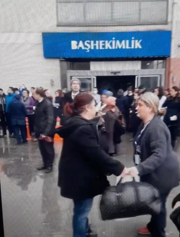 sakarya-dan-160-doktor-ve-saglikci-deprem-bolgesine-gidiyorc3pomit4rm