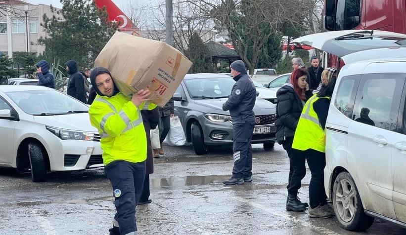 Sakarya'dan deprem bölgesine yardım eli