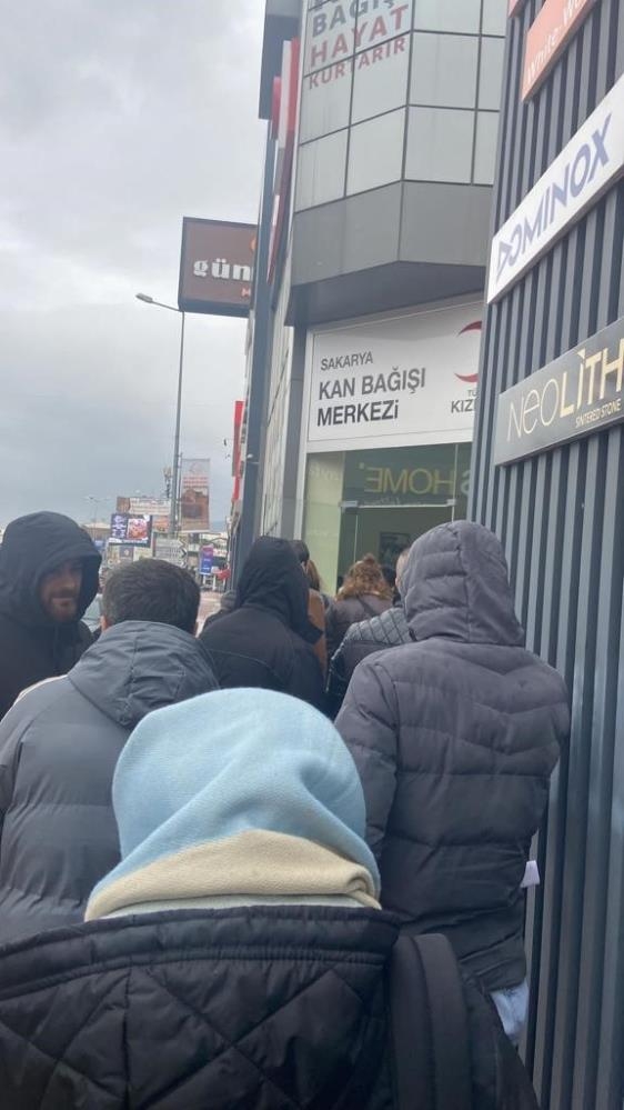 Sakarya'dan deprem bölgesine yardım eli