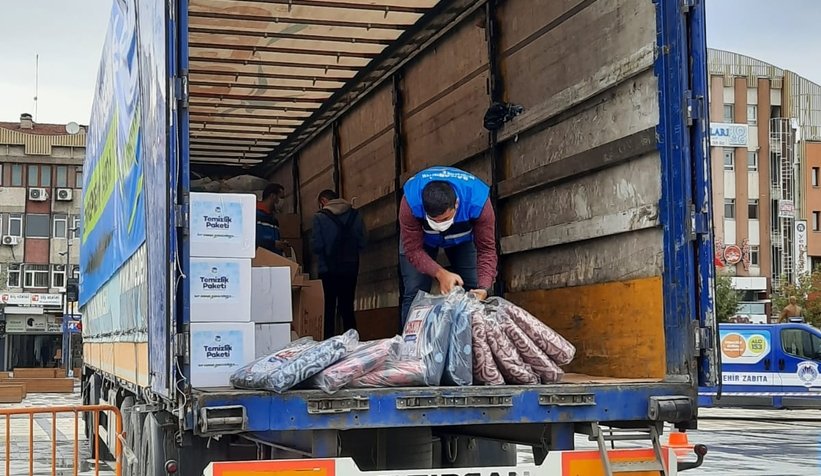 Sakarya depremzedeler için seferber oldu