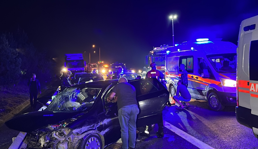 sakarya-duzce-sinirinda-kaza-1-olu-7-yaraliodrrcglrd2