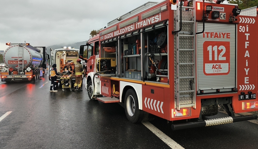 Sakarya-Düzce sınırında kaza 5 yaralı