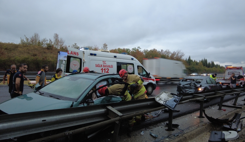 Sakarya-Düzce sınırında kaza 5 yaralı