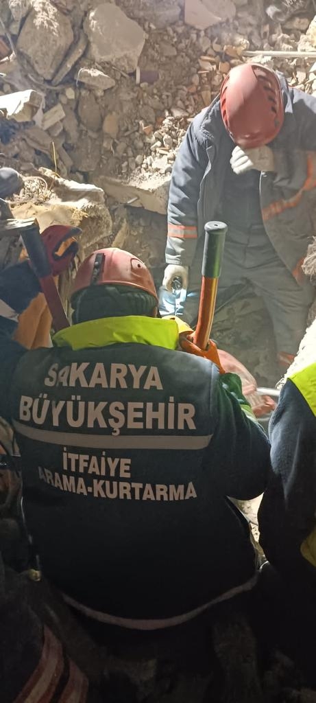 sakarya-ekibi-bir-gecede-iki-mucizeye-sahitlik-etticg9wsdbgrz