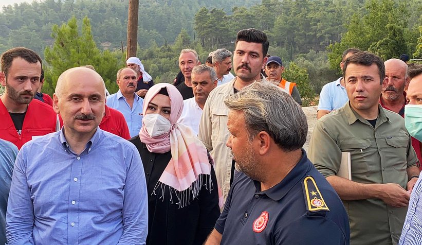 Sakarya ekibi, yangın bölgelerinde aralıksız çalışıyor