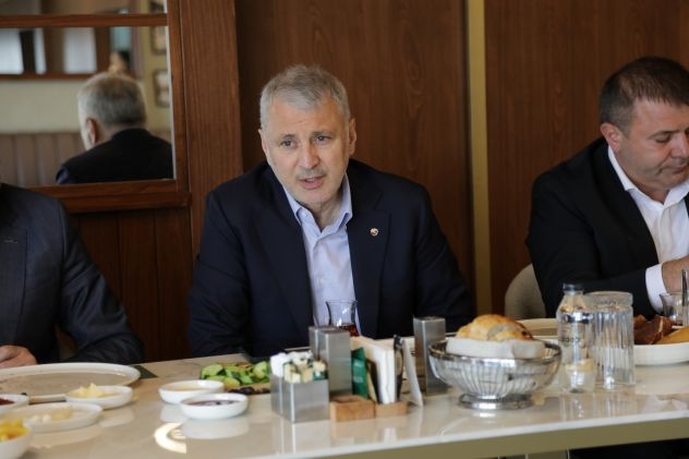 sakarya-ekonomi-tabanli-stk-lar-toplantida-bir-araya-geldimetiztb1kz