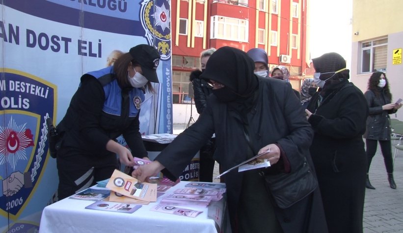 Sakarya Emniyeti kadına şiddete karşı program düzenledi