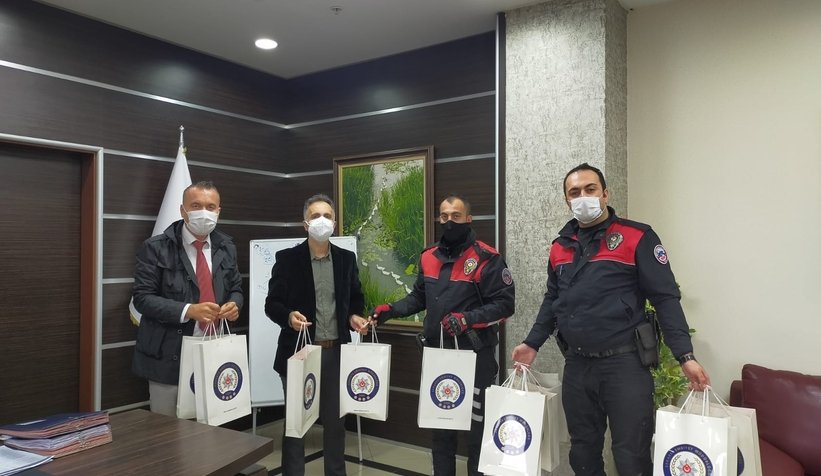 Sakarya emniyeti lösemili çocukları unutmadı