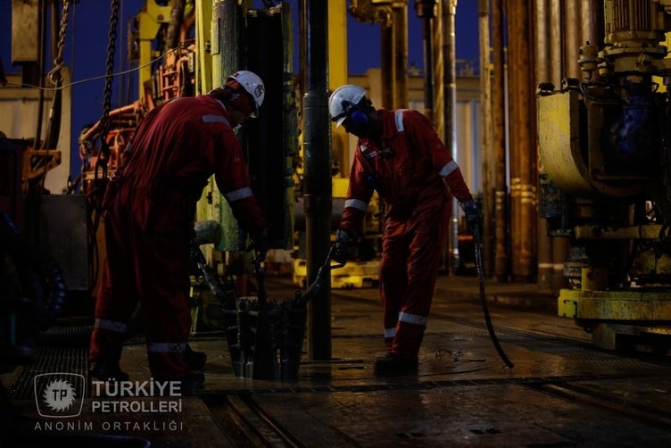 Sakarya Gaz Sahası'nda hedef 25 Mart'ta gazı yakmak