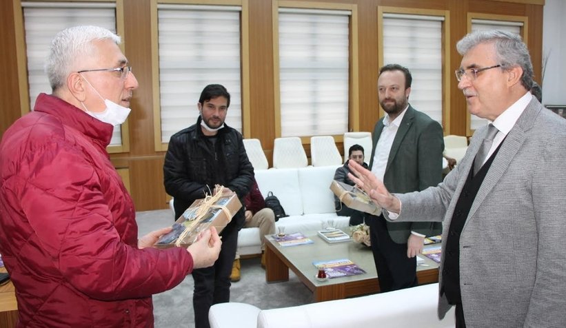 Sakarya Gazeteciler Birliği'nden Yüce'ye ziyaret