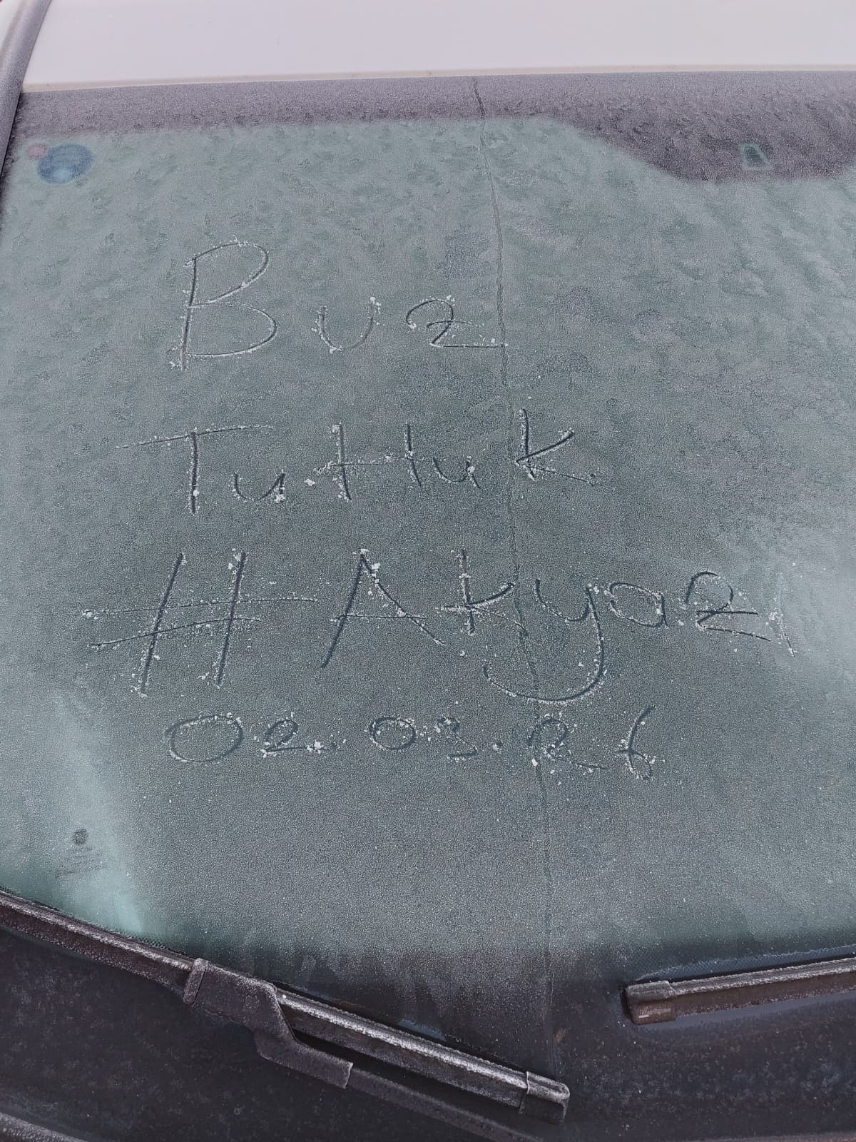 Sakarya güne böyle uyandı; Buz kesti