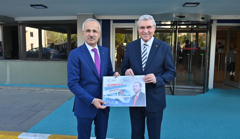 sakarya-heyetinden-tramvay-projesi-icin-tesekkur-ziyareticni0u0dkrt