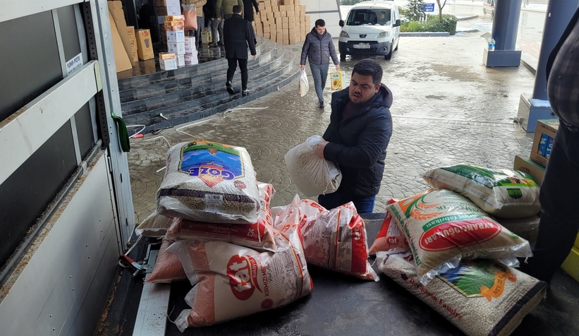 sakarya-is-dunyasindan-deprem-bolgelerine-yardimlar-devam-ediyorbdlndfpnvz