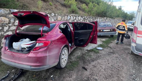 sakarya-iznik-yolunda-kaza-4-yaralism9mntljct