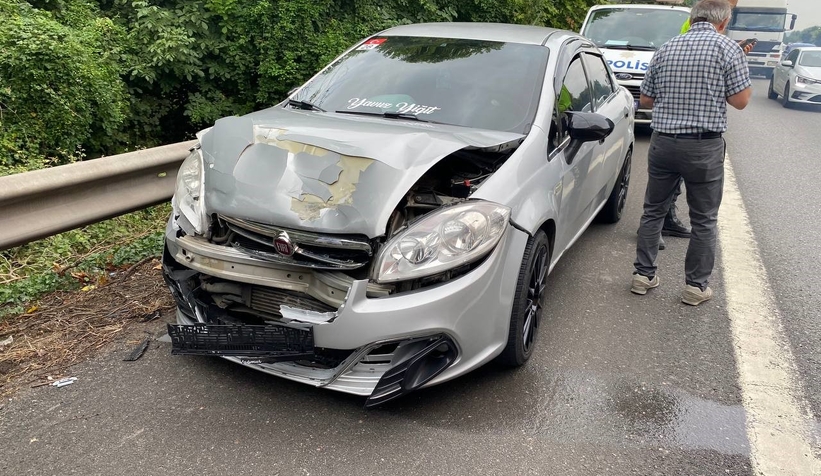 Sakarya-Kocaeli sınırında kaza: 3 yaralı