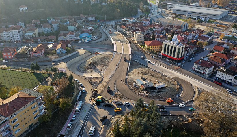 Sakarya Köprülü Kavşağı çift yönlü olarak trafiğe açılıyor