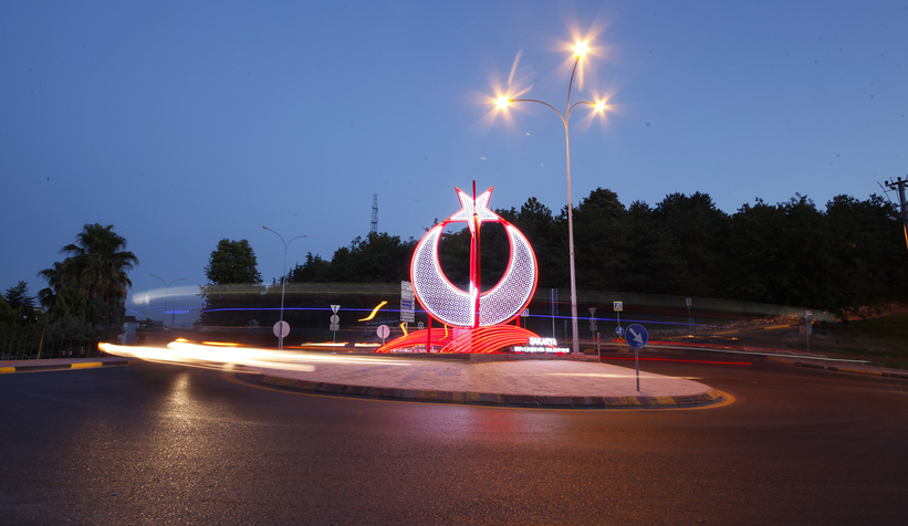 Sakarya Köprülü Kavşağı son haliyle ışıl ışıl