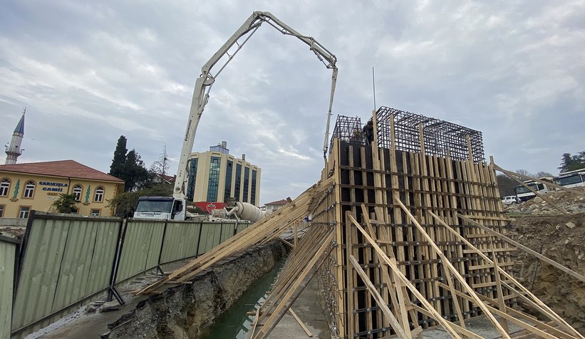 Sakarya Köprülü Kavşağın ilk ayağı tamamlanıyor