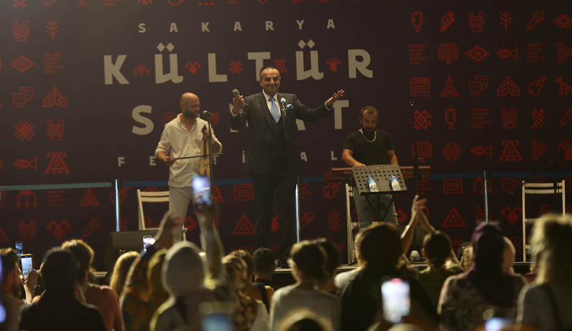 sakarya-kultur-sanat-festivali-devam-ediyoruhb1ujq1ag