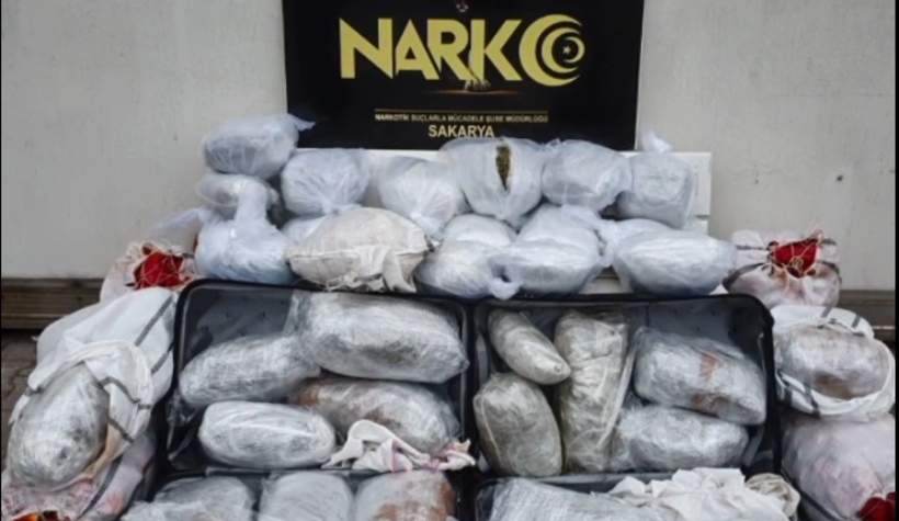sakarya-narkotikten-buyuk-uyusturucu-operasyonubknns29lae