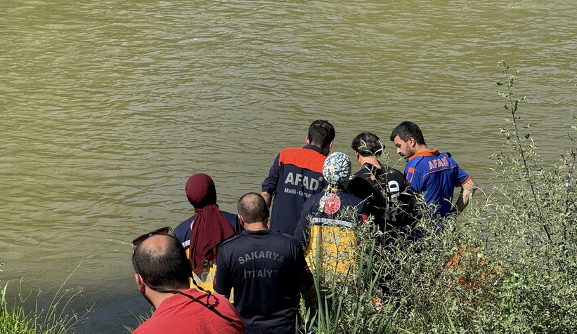 Sakarya Nehri'ne giren çocuk boğuldu