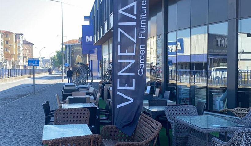 sakarya-nin-en-buyuk-bahce-mobilyalari-magazasi-venezia-aciliyor-su9sa3nldj