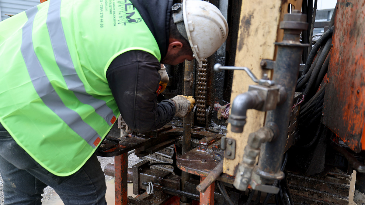 Sakarya'nın en büyük kentsel dönüşüm projesinde ilk sondaj yapıldı