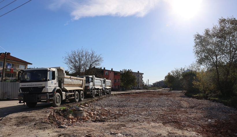 sakarya-nin-merkezine-yeni-ulasim-koridoru-yapiliyorywx6vefnu2