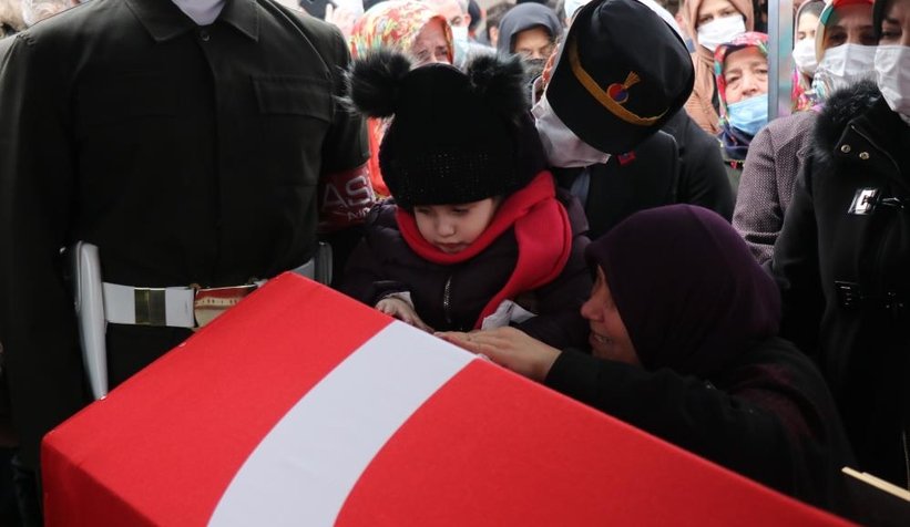 Sakarya şehidini dualarla uğurladı