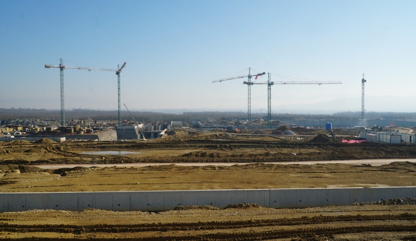 sakarya-sehir-hastanesi-nde-katlar-yukselmeye-basladiywjrtejfev